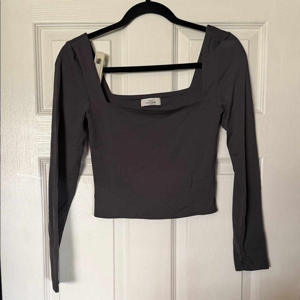 Aritzia Charcoal Long Sleeve Crop Top
